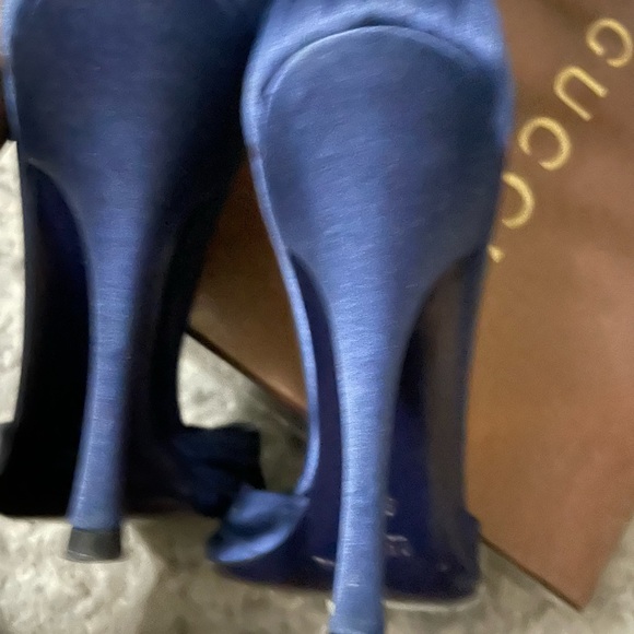 Gucci silk pleated pumps - Picture 4 of 10